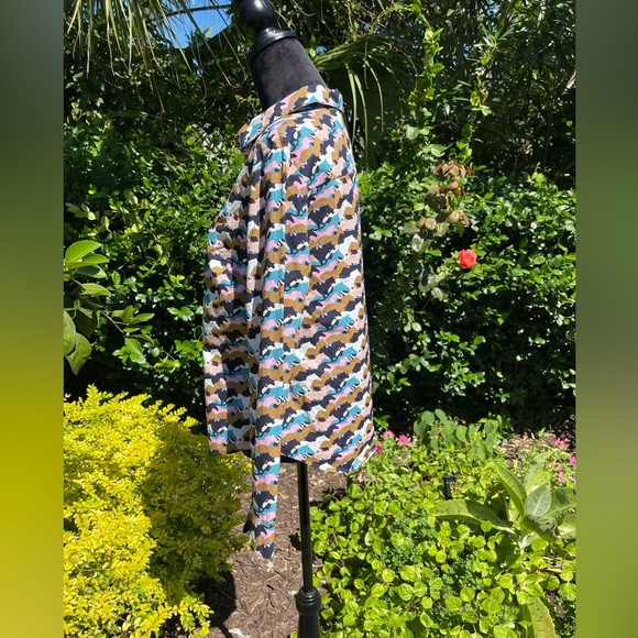 Boden The classic shirt size 12 P multicolored horse prints great condition - Picture 5 of 11